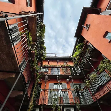 아파트 Navigli Private Terracecity Center And Free Wifi 밀라노